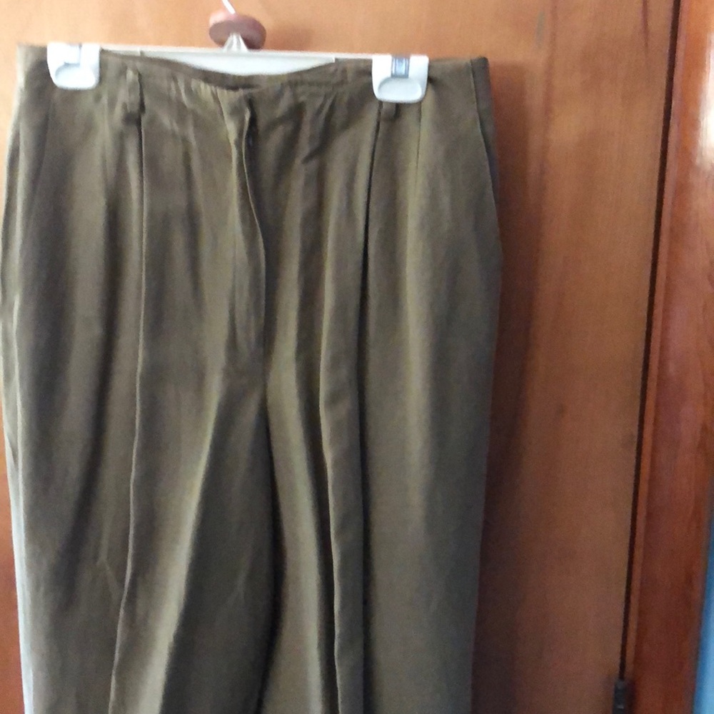 Pant suit - Picture 4 of 8